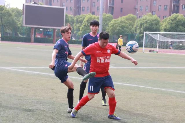 助攻+防守帮莱比锡击败皇马 西马坎获官方全场最佳