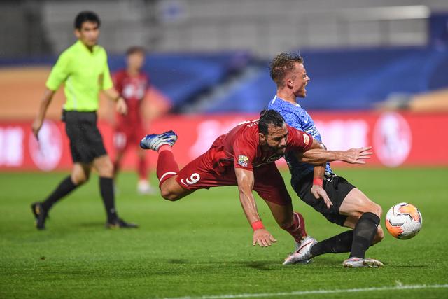 史密斯30分江苏不敌山东10连败 克里斯25+21