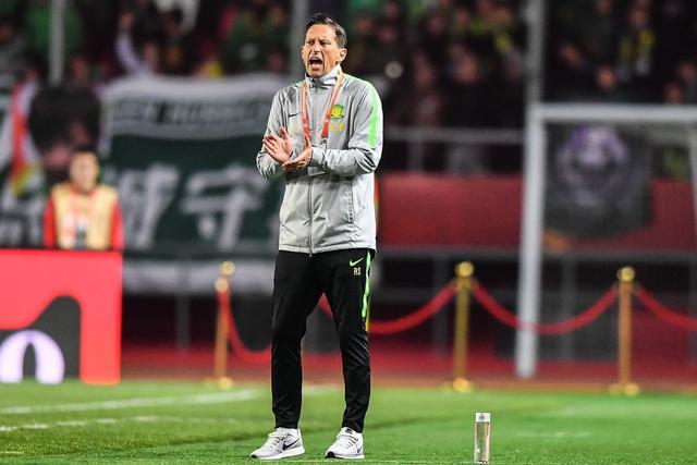 国王不敌绿军战绩与湖人持平 鹈鹕负马刺4连败