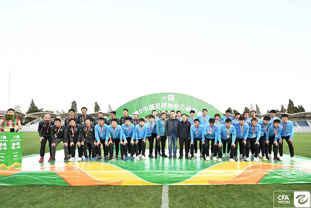 小卡28分快船20分逆转胜火箭 灰熊逆转胜76人