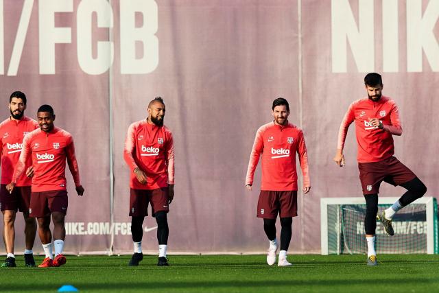 沃特斯40分广东胜山西 陈盈骏15+11广州胜福建